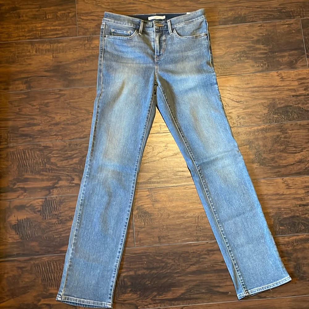 Levi’s Jeans- Light Wash
